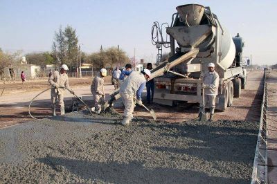 Obras P�blicas municipal realiza mejoras en la ciudad