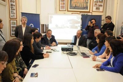 Lunghi anunció el plan de reparación urbanística y social en barrio Parque La Movediza y El Tropezón
