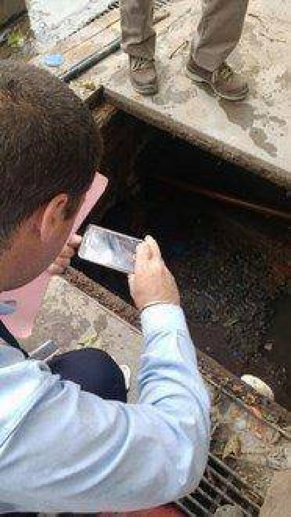 Multan a establecimiento qu�mico por volcar sus efluentes en el arroyo Medrano