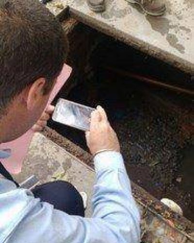 Multan a establecimiento qu�mico por volcar sus efluentes en el arroyo Medrano