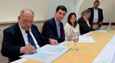 Arroyo, Urtubey y de la Torre firmaron Convenio de Cooperaci�n Tur�stica