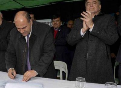 Manzur: �Pelear no ayuda, trabajemos juntos para que a Tucum�n le vaya mejor�