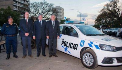ENTREGA DE M�VILES POLICIALES REFUERZA POL�TICA DE PREVENCI�N DEL DELITO EN LA PROVINCIA