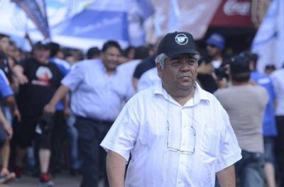 G�mez tuvo duros reproches por la desinversi�n de YPF