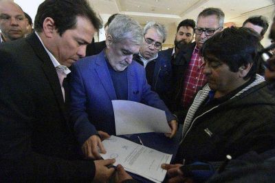 El gobernador se reunir� con Triaca y Cabrera por la reactivaci�n de Guilford