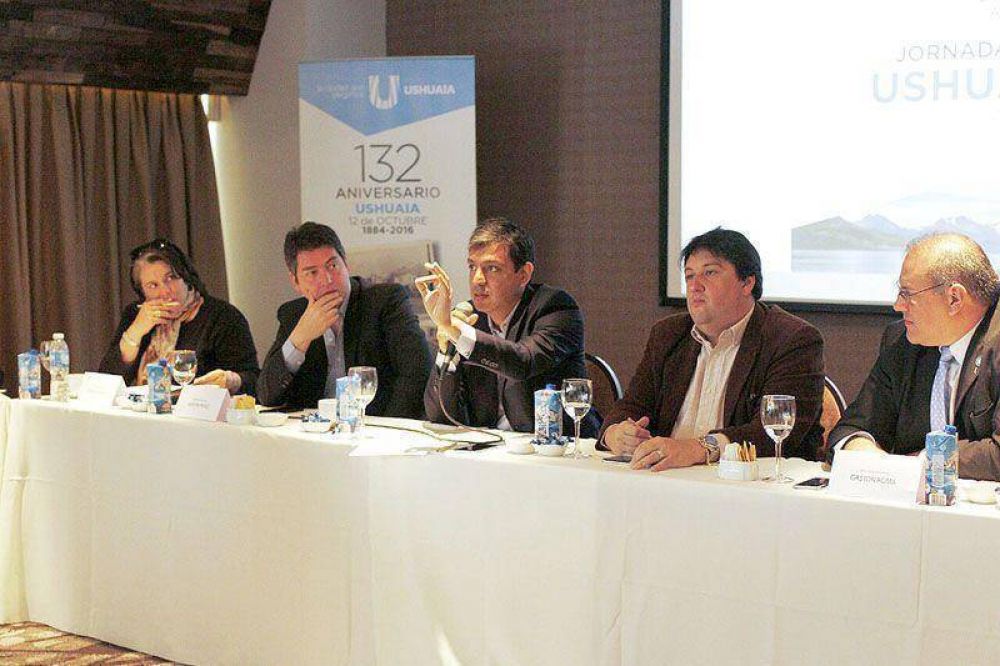 Diputados nacionales debatieron sobre turismo en Ushuaia