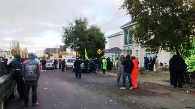 Bringas ampl�a denuncia contra UOCRA por no permitirle ingresar al Centro de Referencia