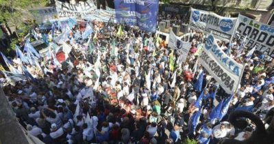 Pese al freno nacional, la CGT C�rdoba ratific� su protesta