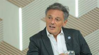 Francisco Cabrera: 