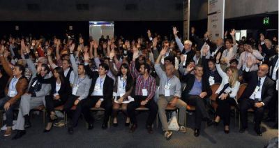 El show de la FAM: m�s politquer�a, m�s grieta