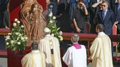 El Papa proclam� santo al Cura Brochero: los Macri, presentes
