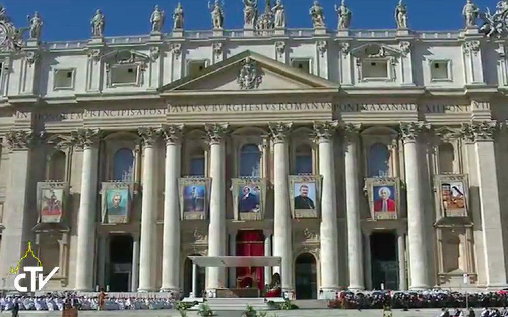El Papa canoniza 7 nuevos santos para la Iglesia
