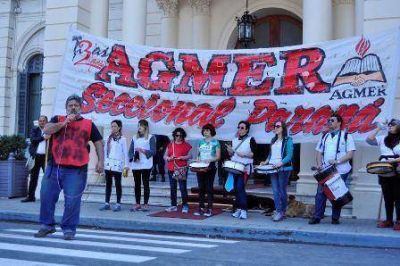 Se viene una semana de asambleas docentes en las escuelas de Paran� 