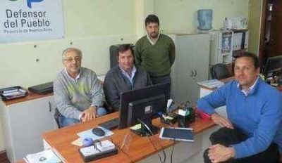 El presidente de Aguas estuvo en la Defensor�a del Pueblo