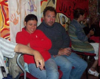 Intensa b�squeda de los padres acusados de abusar y matar a su beb� de 11 meses