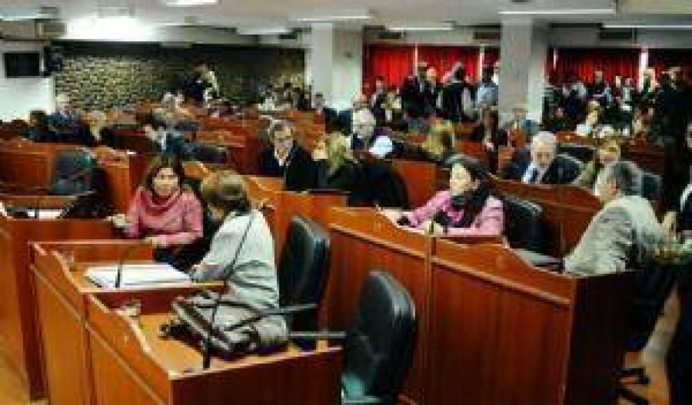 El FCS introducirá modificaciones a ley de Reforma esta semana