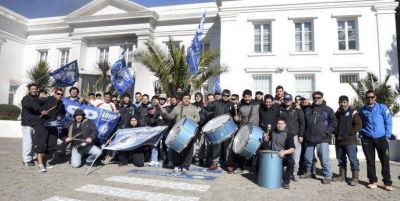 Garantizan el sueldo hasta fin de a�o a los petroleros de SP y SAI