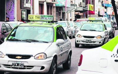 Proponen que taxistas tengan una credencial