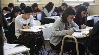 Aprender 2016: docentes de Santa Cruz se oponen y convocan a un paro ma�ana