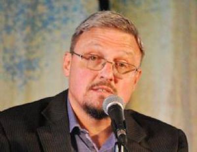 Cosqu�n acord� su deuda y recibi� apoyo del gobierno provincial