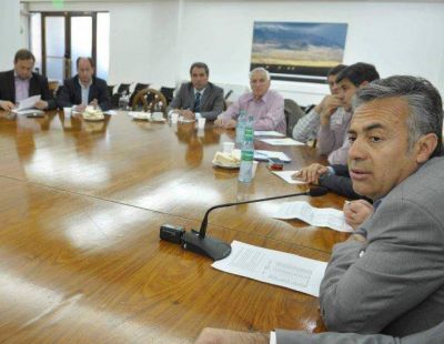 Cornejo padece diverticulitis y deber� suspender su agenda para hacer reposo