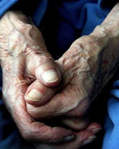 Denuncian abandono y mal trato por parte de PAMI, a un hombre con c�ncer