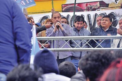 �vila: �Vamos a defender los puestos laborales contra quien sea�