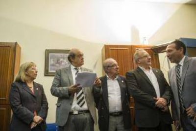 �La pauta del Gobierno no es una limosna�