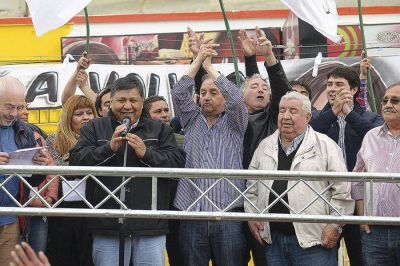 �Tenemos que empezar a dejar en claro qui�n defiende al trabajador�