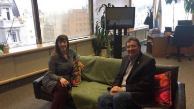 Castillo present� proyecto sobre el Plan Belgrano