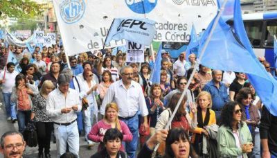 Este mi�rcoles, paro y movilizaci�n de los estatales cordobeses