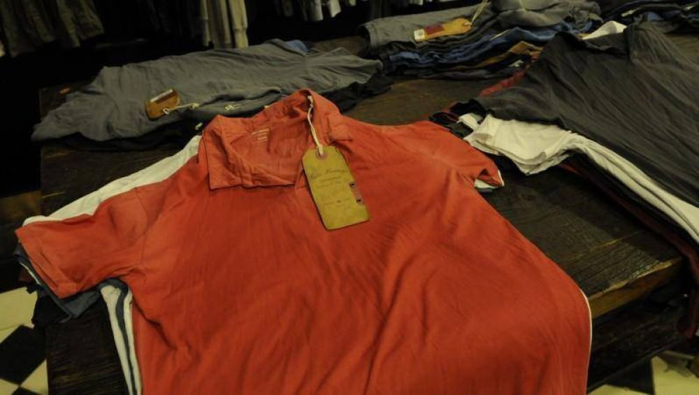 La venta de ropa cay un 30% en Mendoza