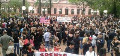 Mi�rcoles negro contra la violencia y los femicidios