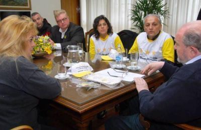 Verna, con la Fundaci�n Estrellas Amarillas