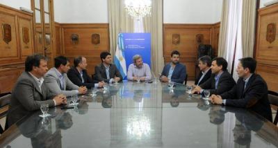 Frigerio analiz� con el Grupo Esmeralda la creaci�n de una agencia nacional de municipios paralela a la FAM