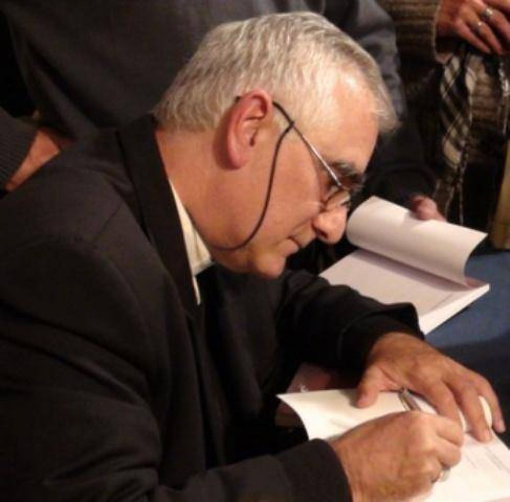 Mons. Lozano: �Nadie se salva de aprietes y extorsiones del crimen organizado�