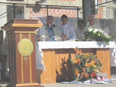 El padre Carlos P�rez fue nombrado �Capell�n de Su Santidad� por Francisco