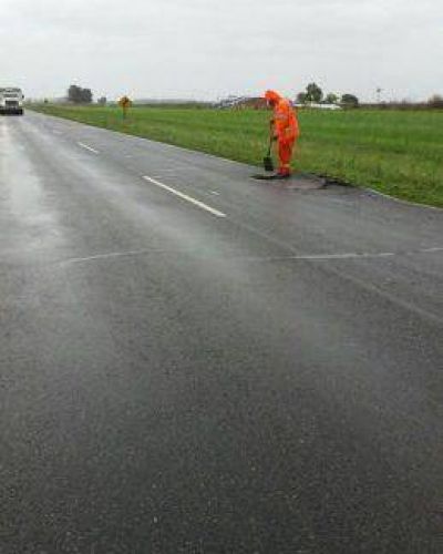 Ingeniero Farres de Vialidad Nacional: �los trabajos de bacheo en la 33 son por administraci�n propia�