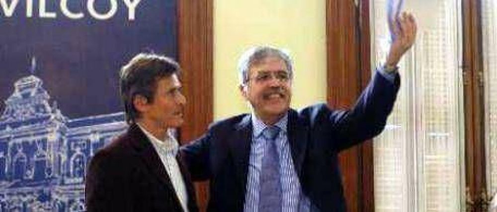 Scioli nombrar�a como ministro agrario al intendente m�s escrachado por ruralistas