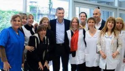 Macri y Rodr�guez Larreta visitan una escuela Inteligente