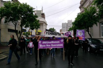 �Somos libres: ahora nos necesitamos vivas�, clam� una multitud