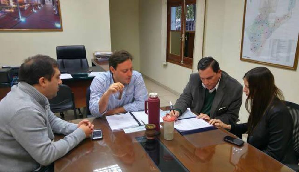 Aguas de Catamarca firmó acuerdo con Vivienda