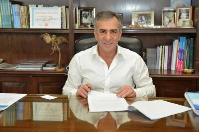 Cargilino le intervine el Municipio a Ducot� y quiere desplazar al presidente del HCD
