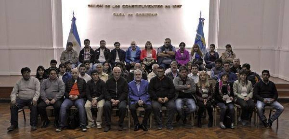 Das Neves reuni a jefes comunales de toda la provincia