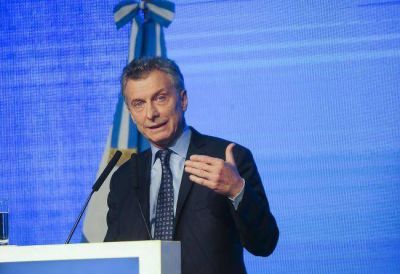 Macri pidi� a los empresarios �romperse el traste� para que el pa�s crezca