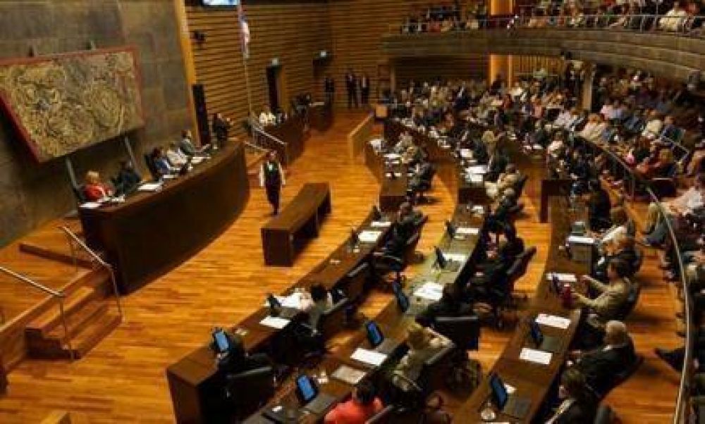 Por unanimidad la Legislatura aprob el Presupuesto 2017 para la Administracin Pblica