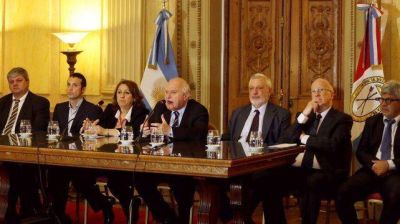 Provincia, Justicia y municipios trabajar�n en conjunto contra la violencia en los barrios