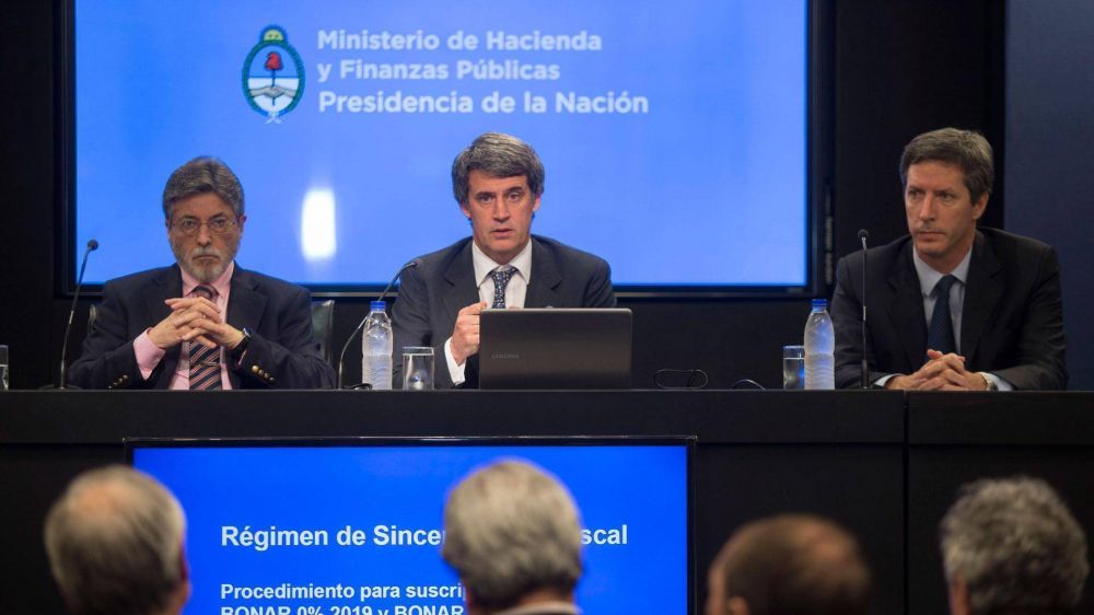 La AFIP prorrog� el plazo para depositar dinero en efectivo del blanqueo