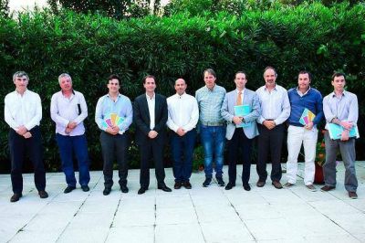 Sujarchuk: �Esta gesti�n pide para la gente y no para sus dirigentes�