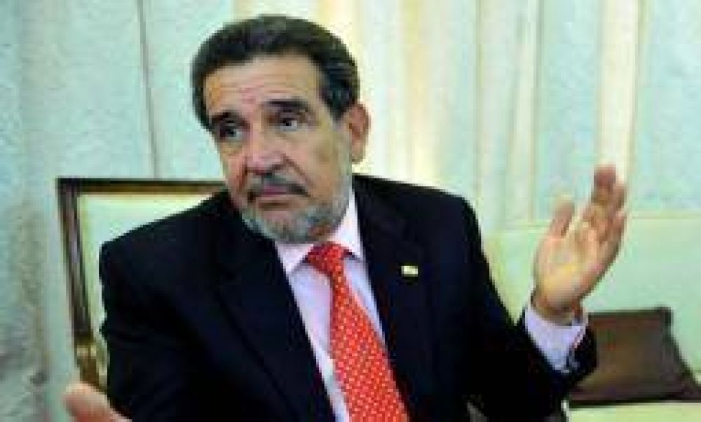 �La econom�a sigue decayendo y la gente no llega a fin de mes�